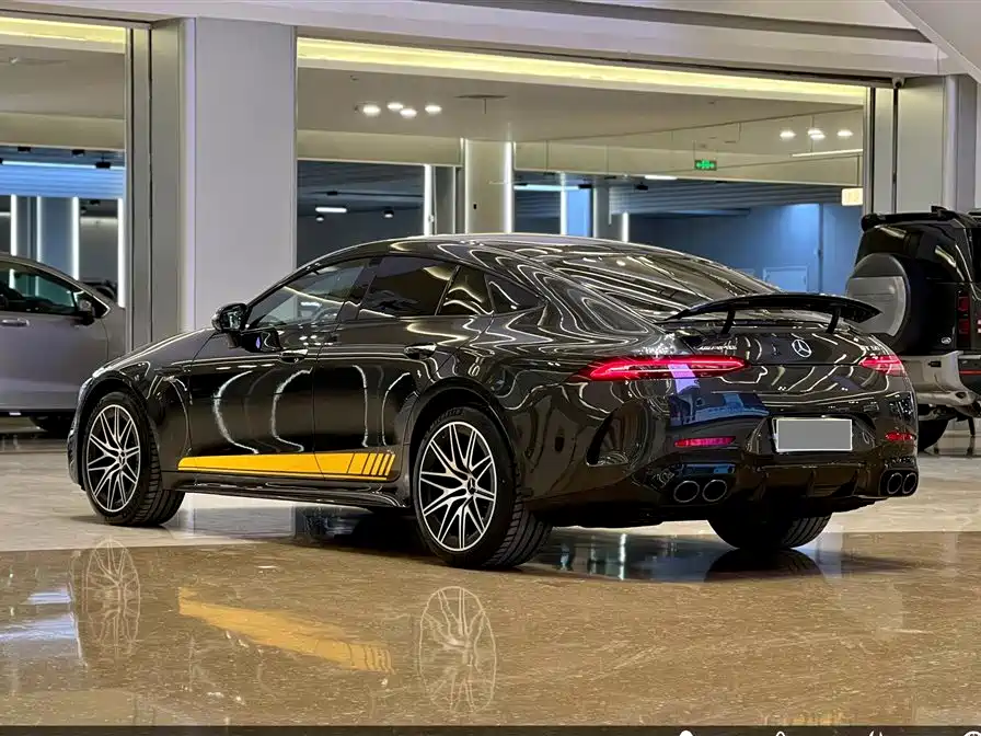 MERCEDES-BENZ AMG GT