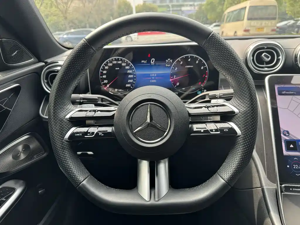 Mercedes-Benz C-Class — миниатюра 18