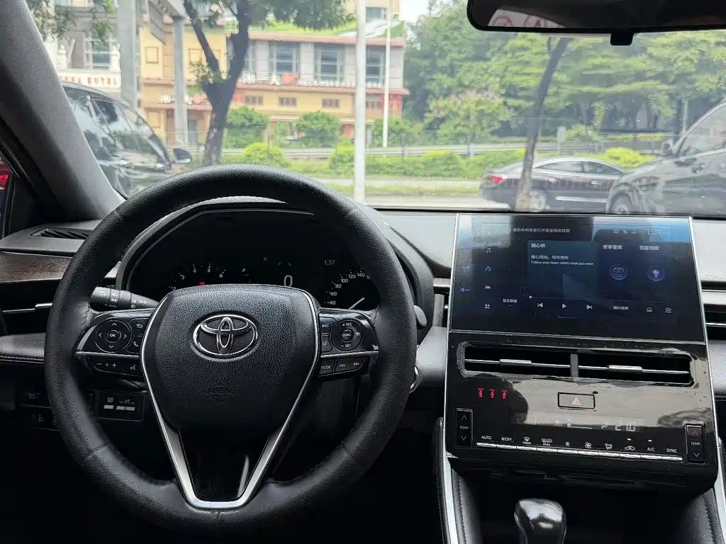 Toyota Avalon — миниатюра 9