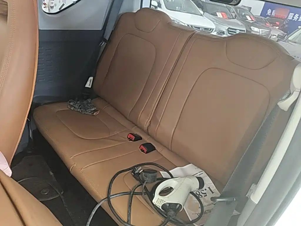 Wuling MINIEV — миниатюра 17