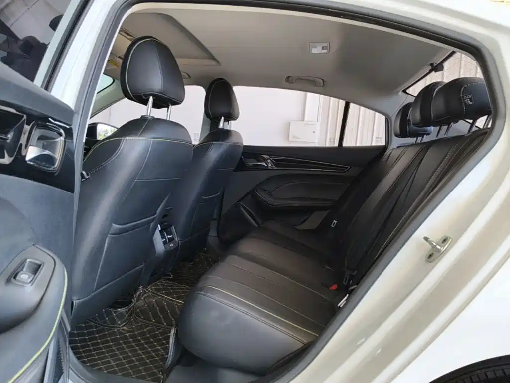 Roewe i5 — миниатюра 17