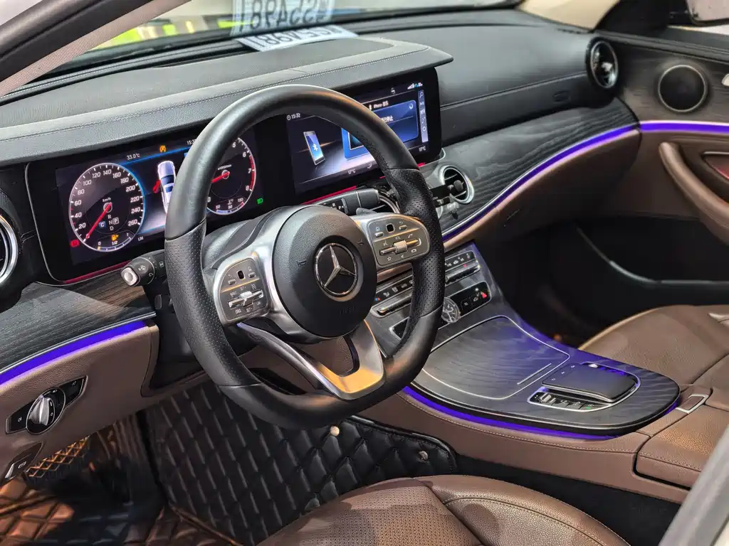 Mercedes-Benz E-Class — миниатюра 6