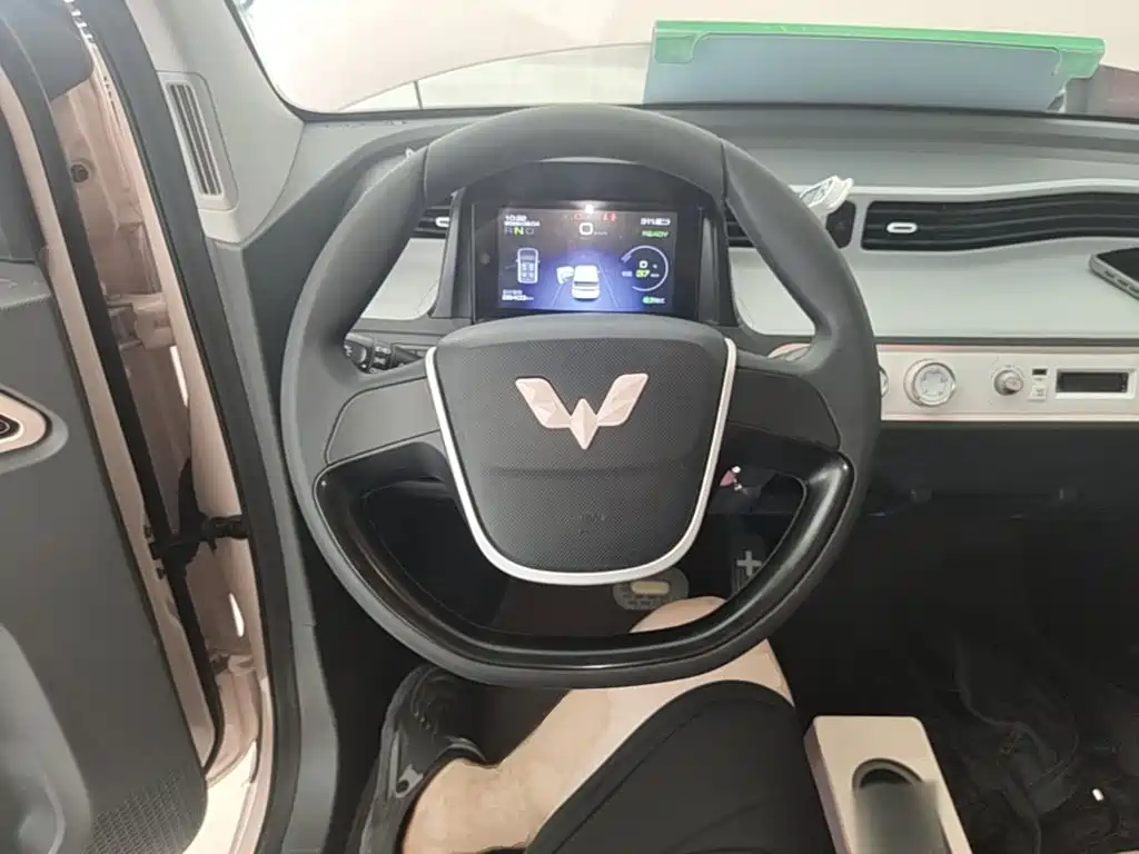 Wuling MINIEV — миниатюра 11