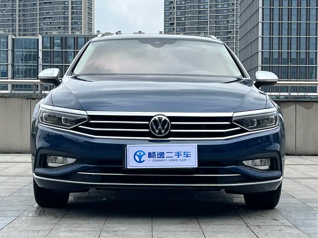 Volkswagen Passat Variant 2021 2.0T
