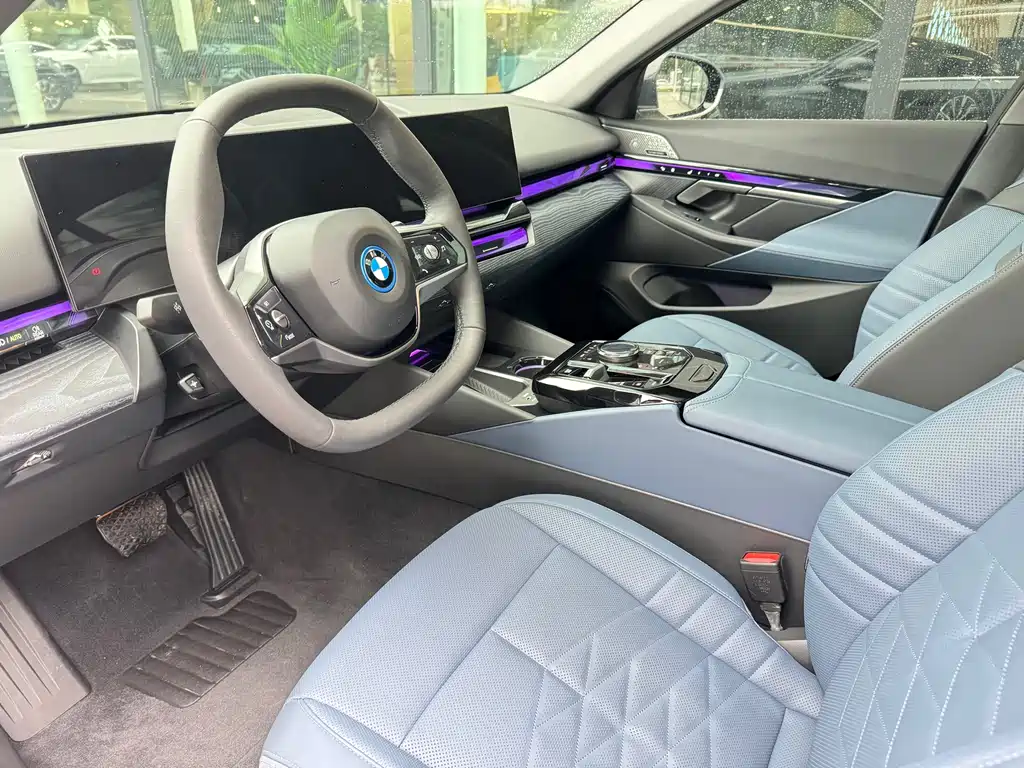 BMW i5 2024 eDrive 35L Premium Luxury