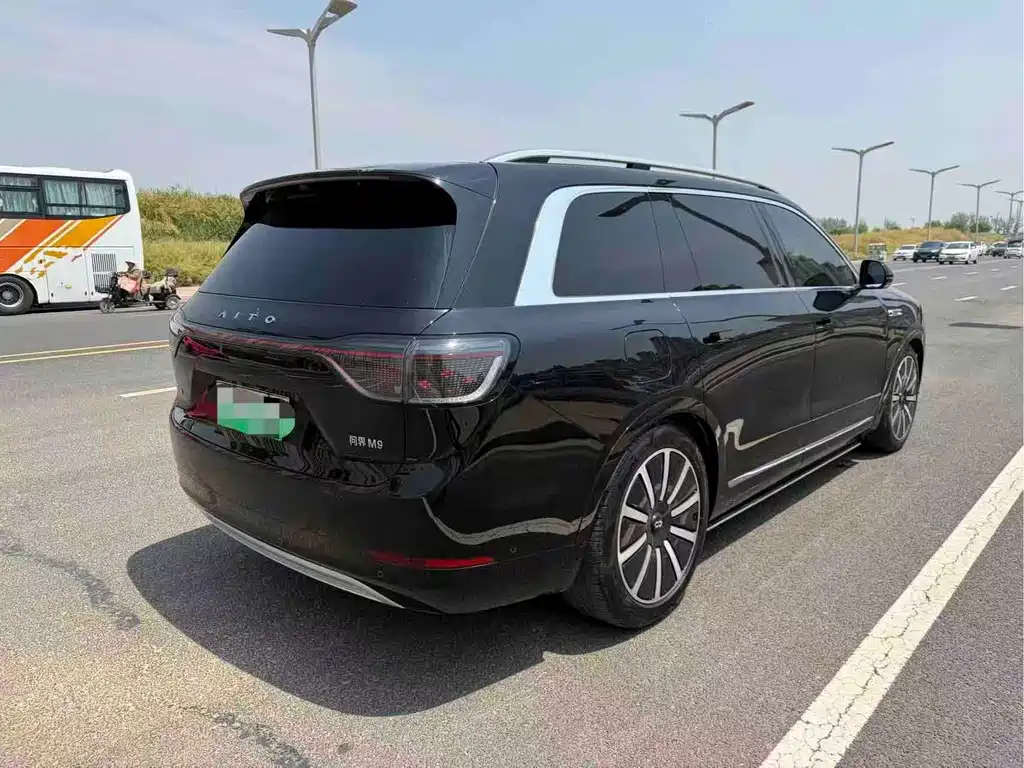 AITO Wenjie AITO M9 — миниатюра 4