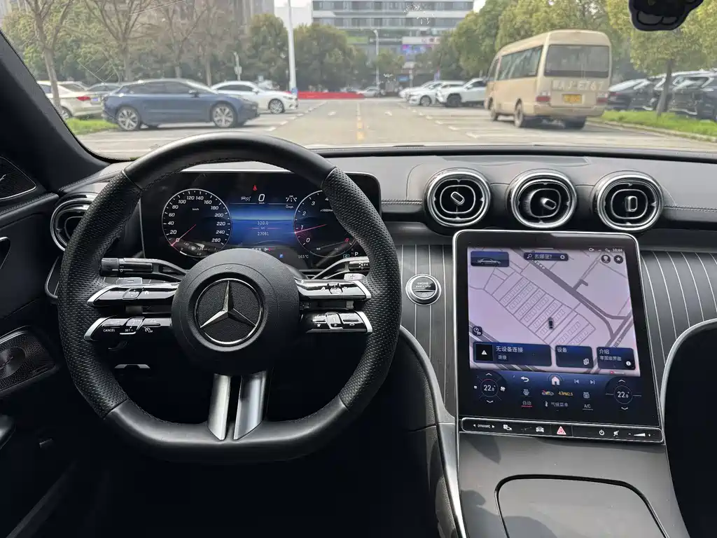 Mercedes-Benz C-Class — миниатюра 9