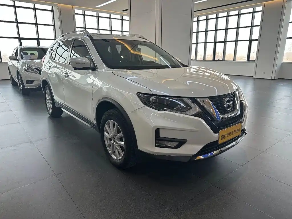 NISSAN QIJUN