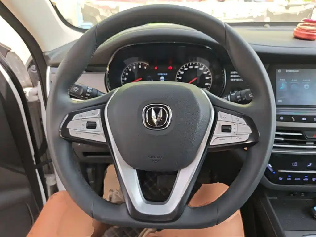 Changan CS35PLUS — миниатюра 11