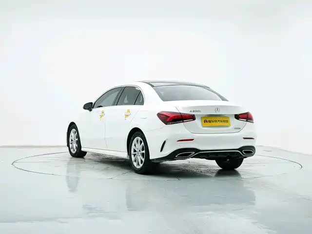 Mercedes-Benz A-Class — миниатюра 7