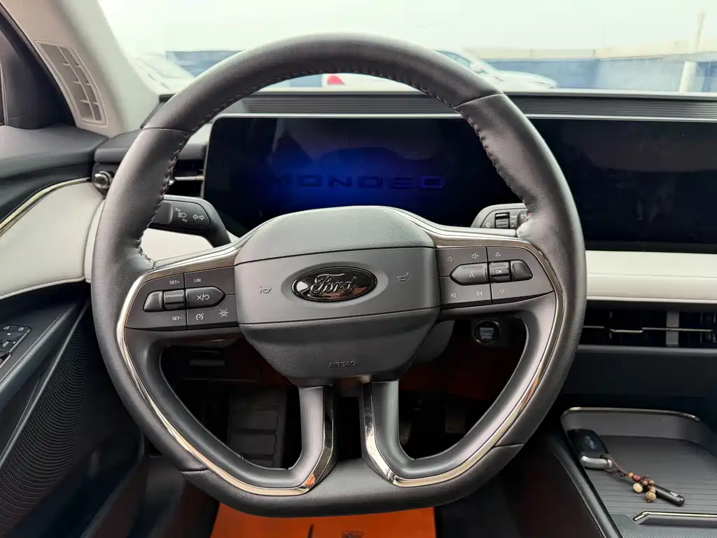 Ford Mondeo — миниатюра 6
