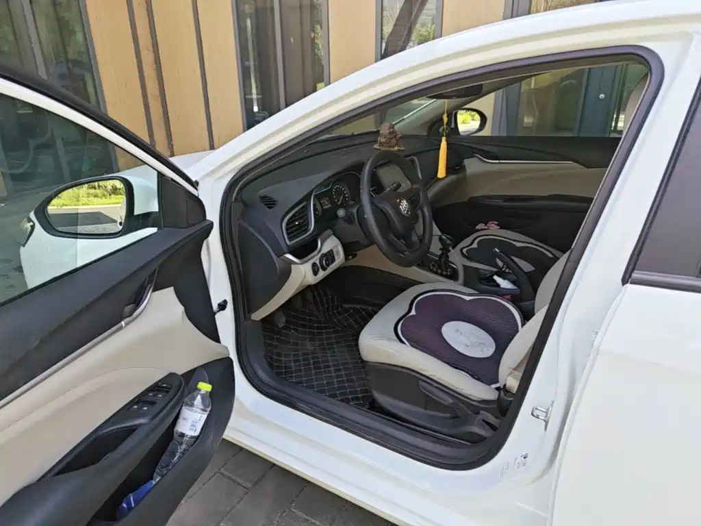 Buick Excelle — миниатюра 16