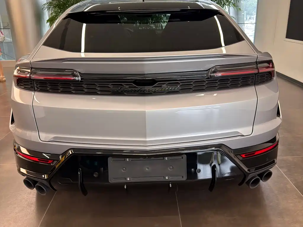 Lamborghini Urus SE — миниатюра 3