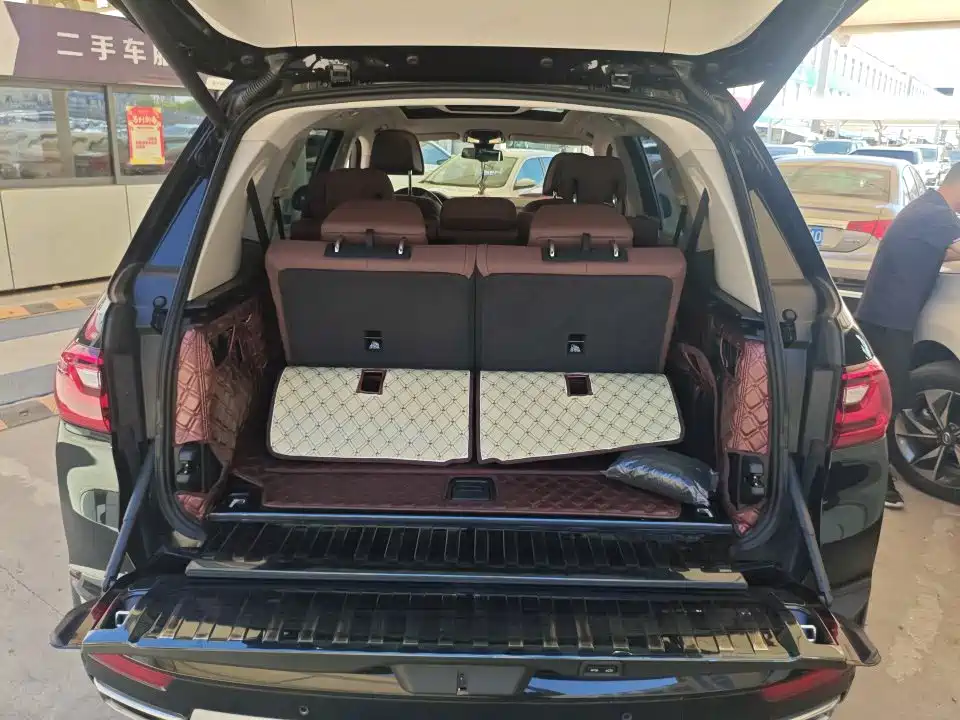 BMW X7 — миниатюра 6