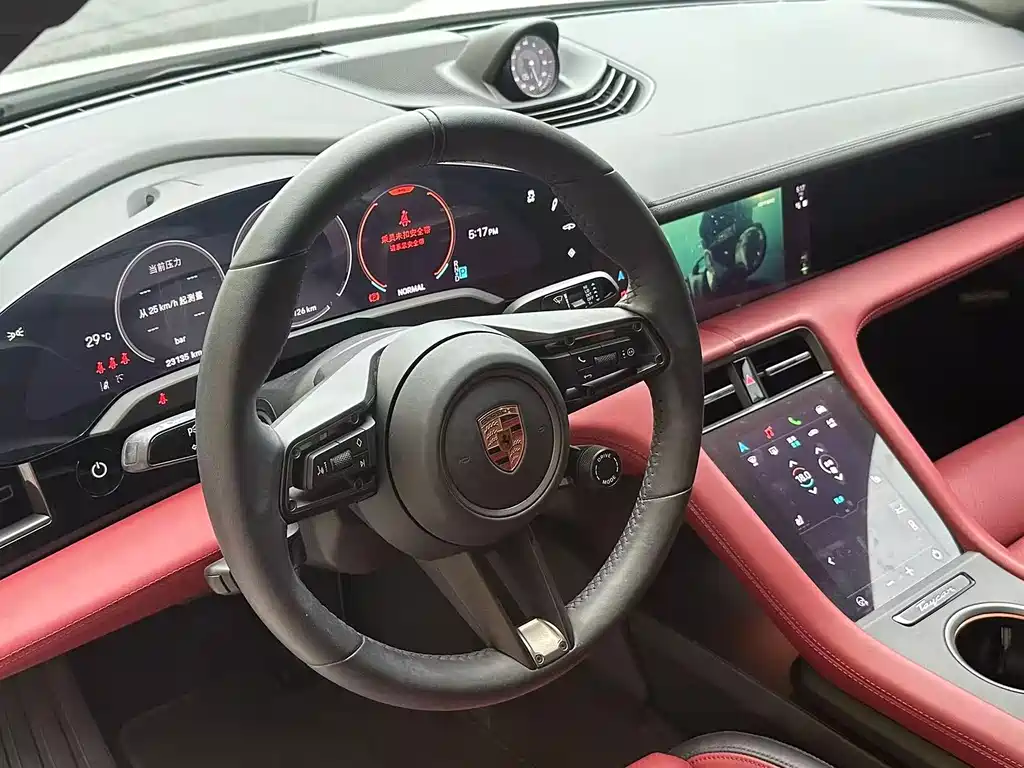 Porsche Taycan — миниатюра 5