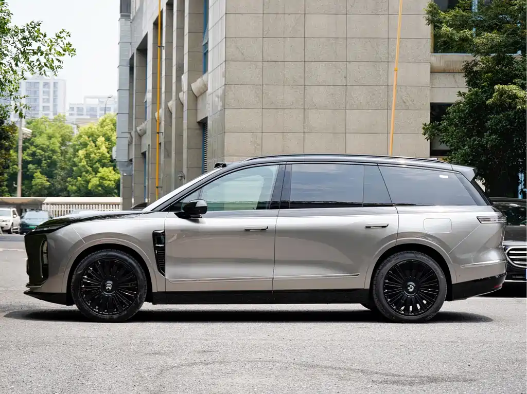 NIO ES8 2026 мест Executive Luxury