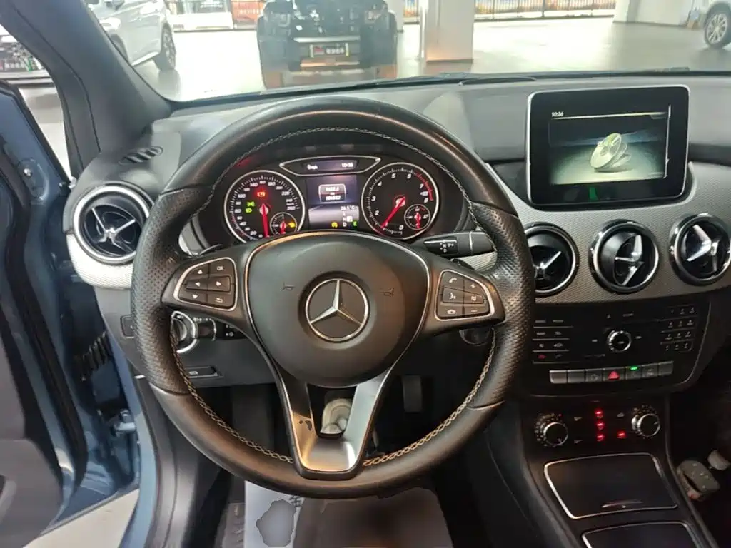 Mercedes-Benz B-Class — миниатюра 11