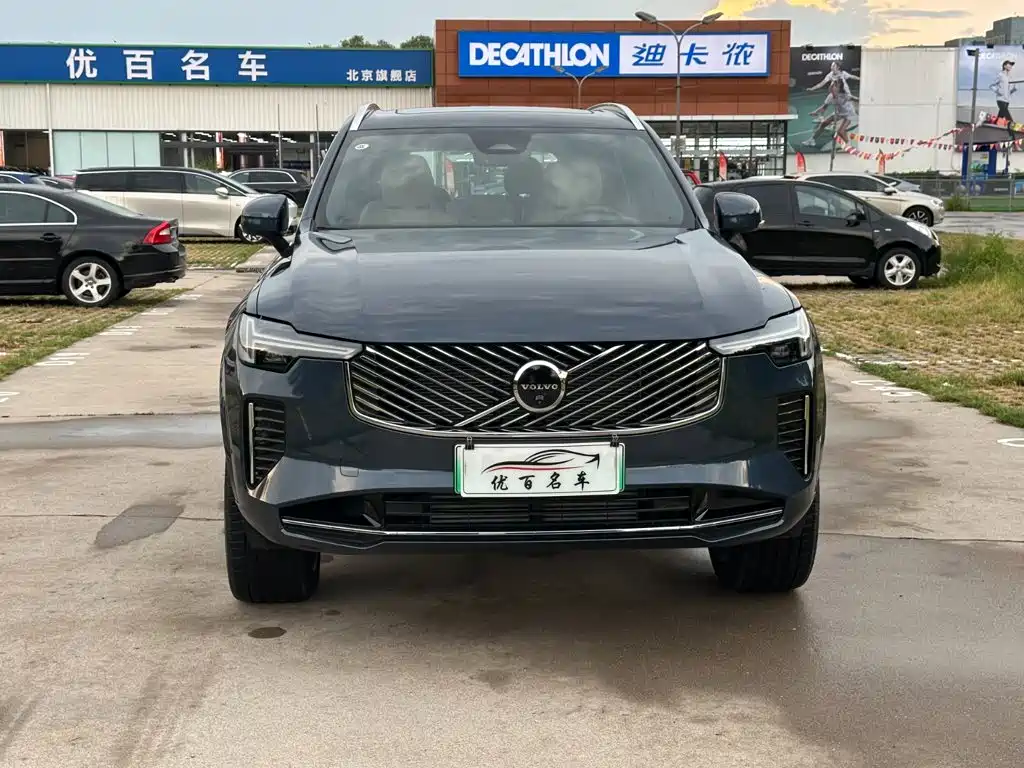 Volvo XC90 PHEV — миниатюра 13
