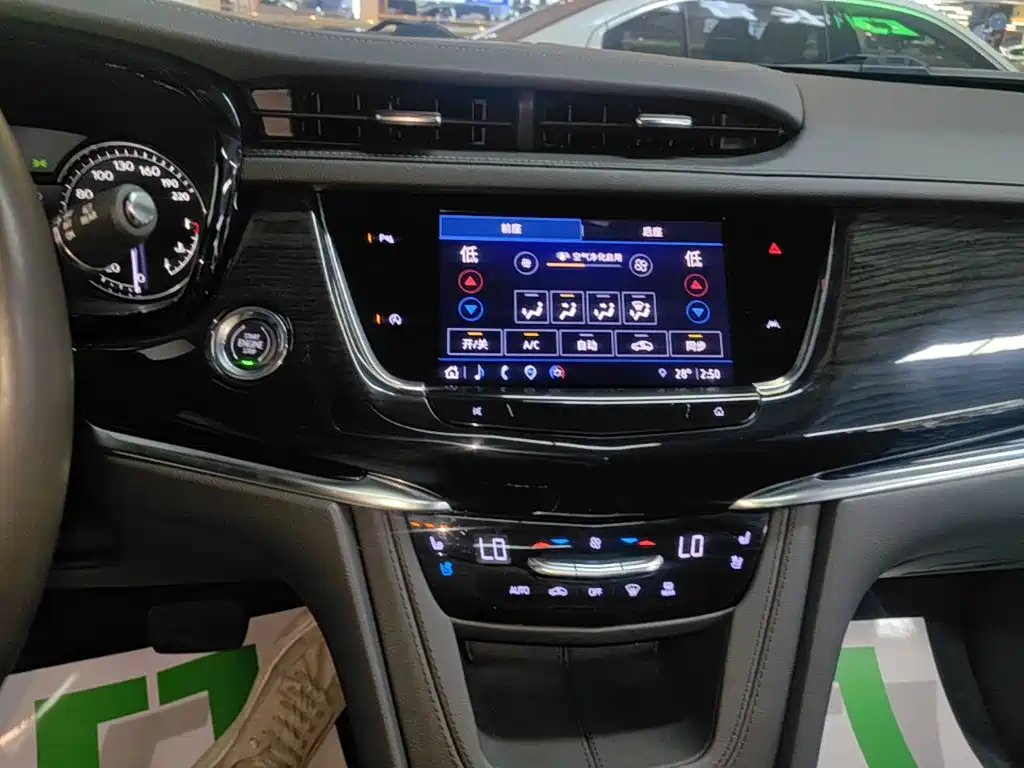 Cadillac XT6 — миниатюра 13
