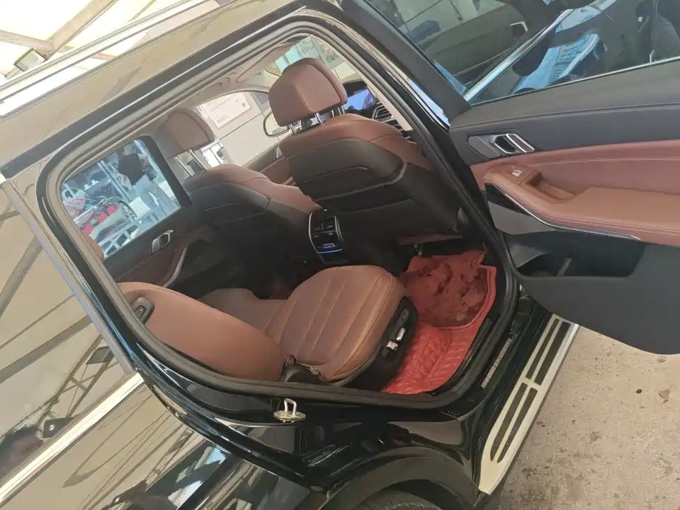 BMW X7 — миниатюра 8