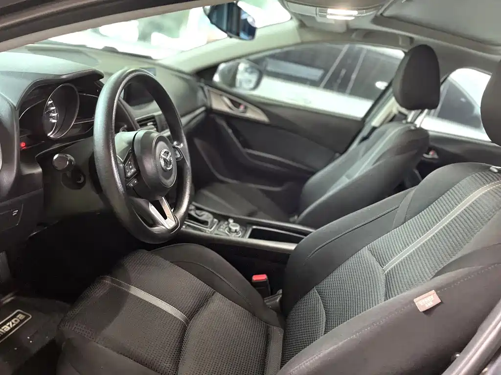 Mazda 3 Axela — миниатюра 4