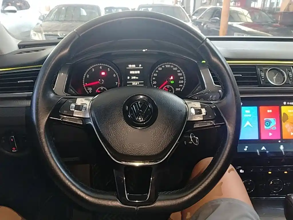 Volkswagen Passat — миниатюра 11