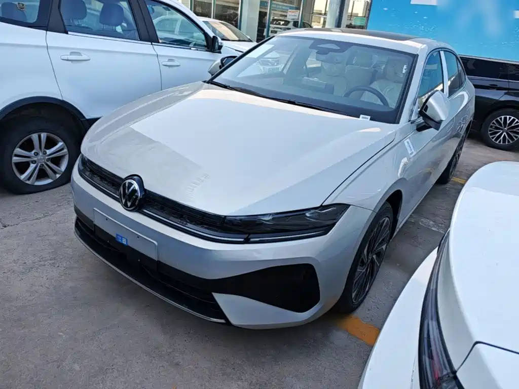 Volkswagen Sagitar — миниатюра 2