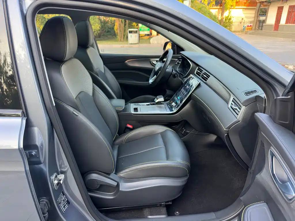 Roewe RX5 — миниатюра 20
