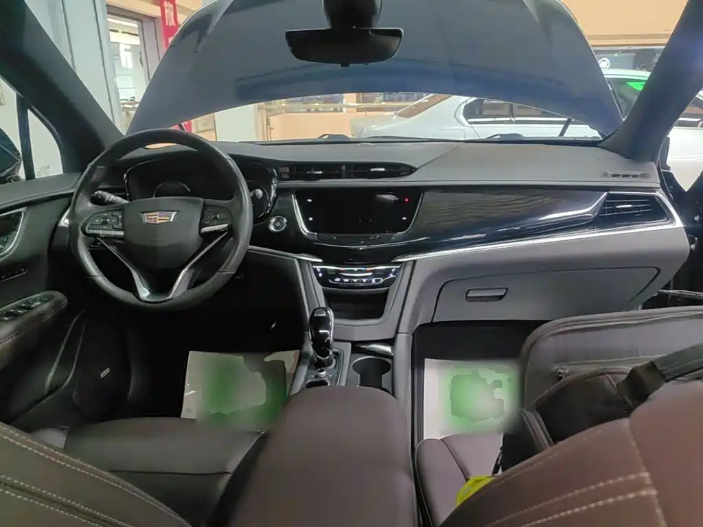 Cadillac XT6 — миниатюра 10