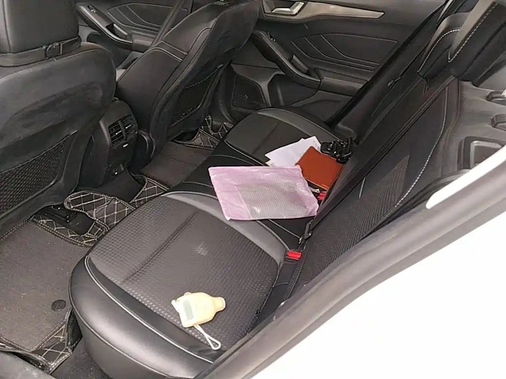 Ford Focus — миниатюра 17