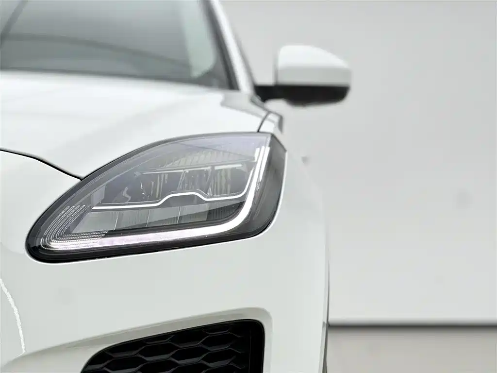 Jaguar E-Pace — фотографии объявления, Фото 15