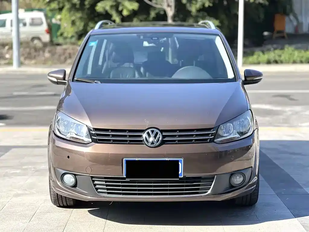Volkswagen Touran — миниатюра 2