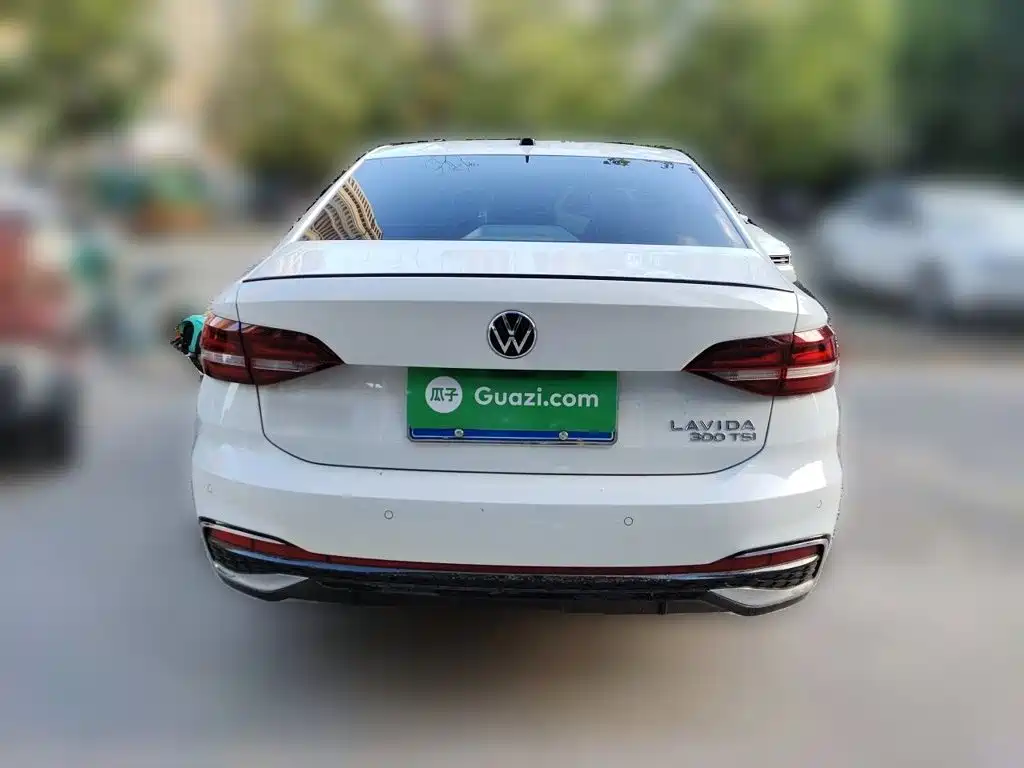 Volkswagen Lavida — миниатюра 4