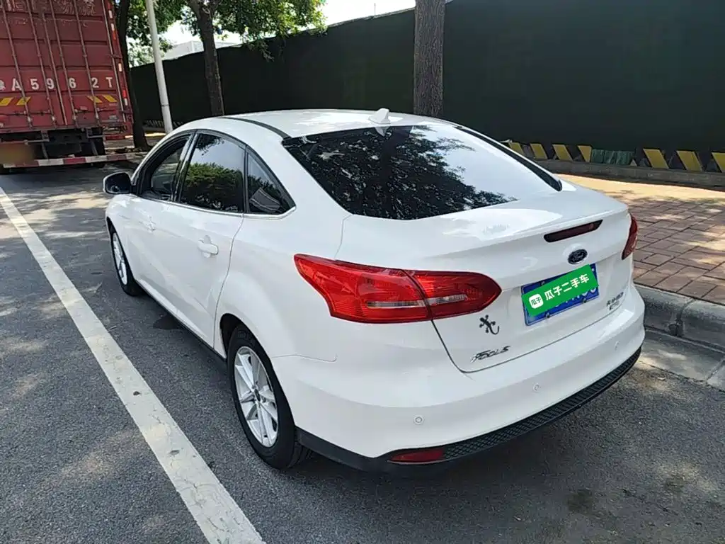 Ford Focus — миниатюра 5