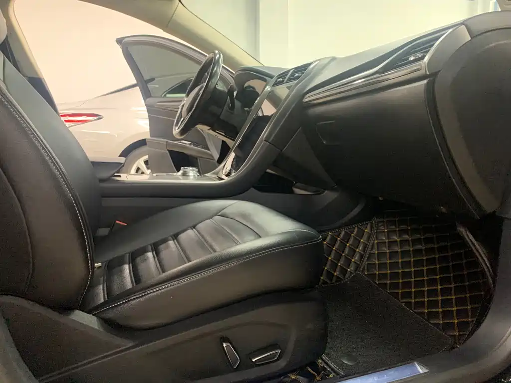 Ford Mondeo — миниатюра 15