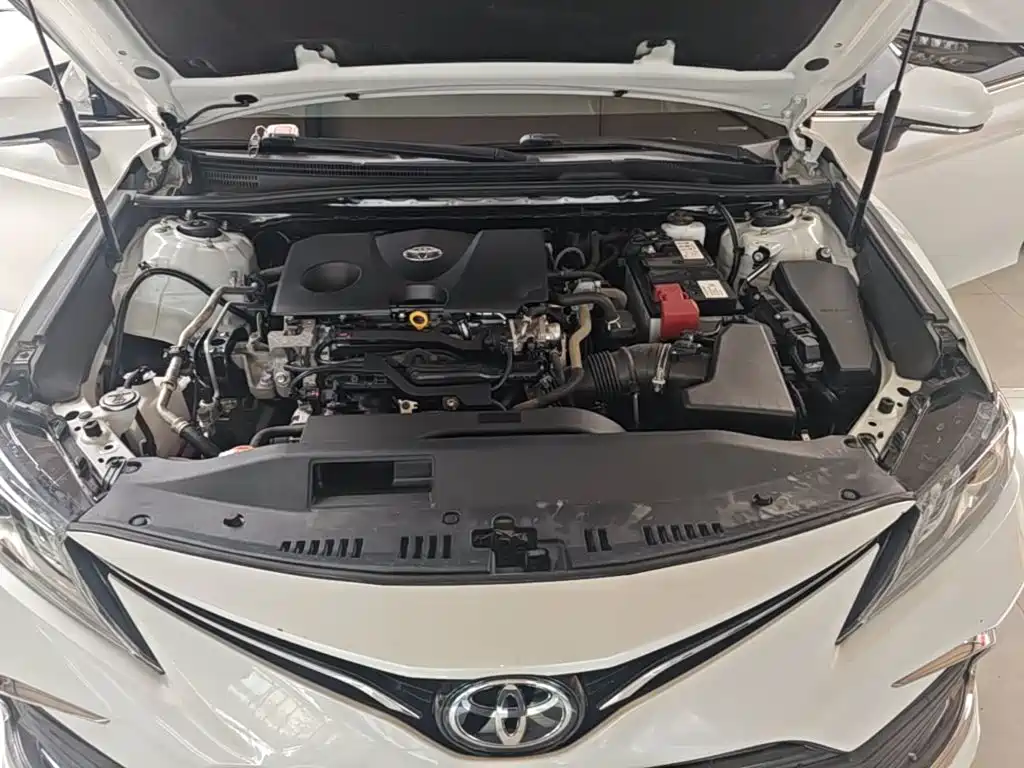 Toyota Camry — миниатюра 20