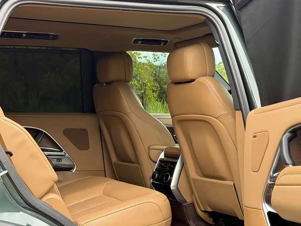 Land Rover Range Rover — миниатюра 9
