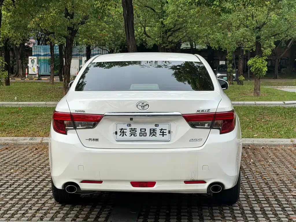 Toyota Reiz 2013 2.5S