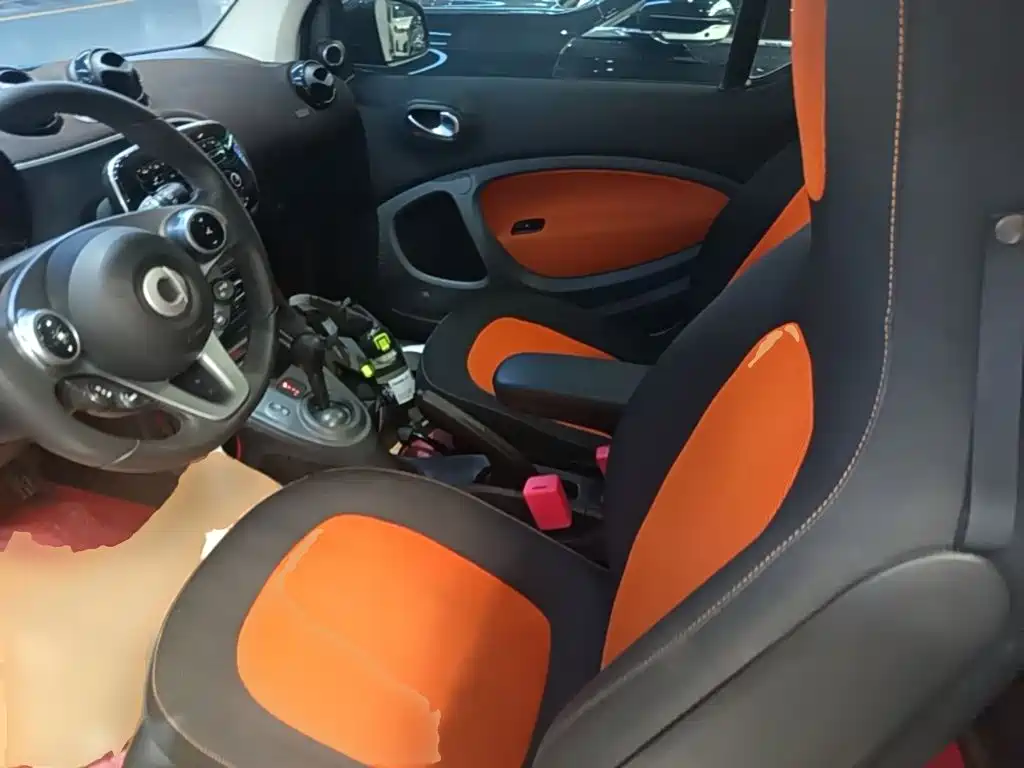 smart Smart Fortwo — миниатюра 17