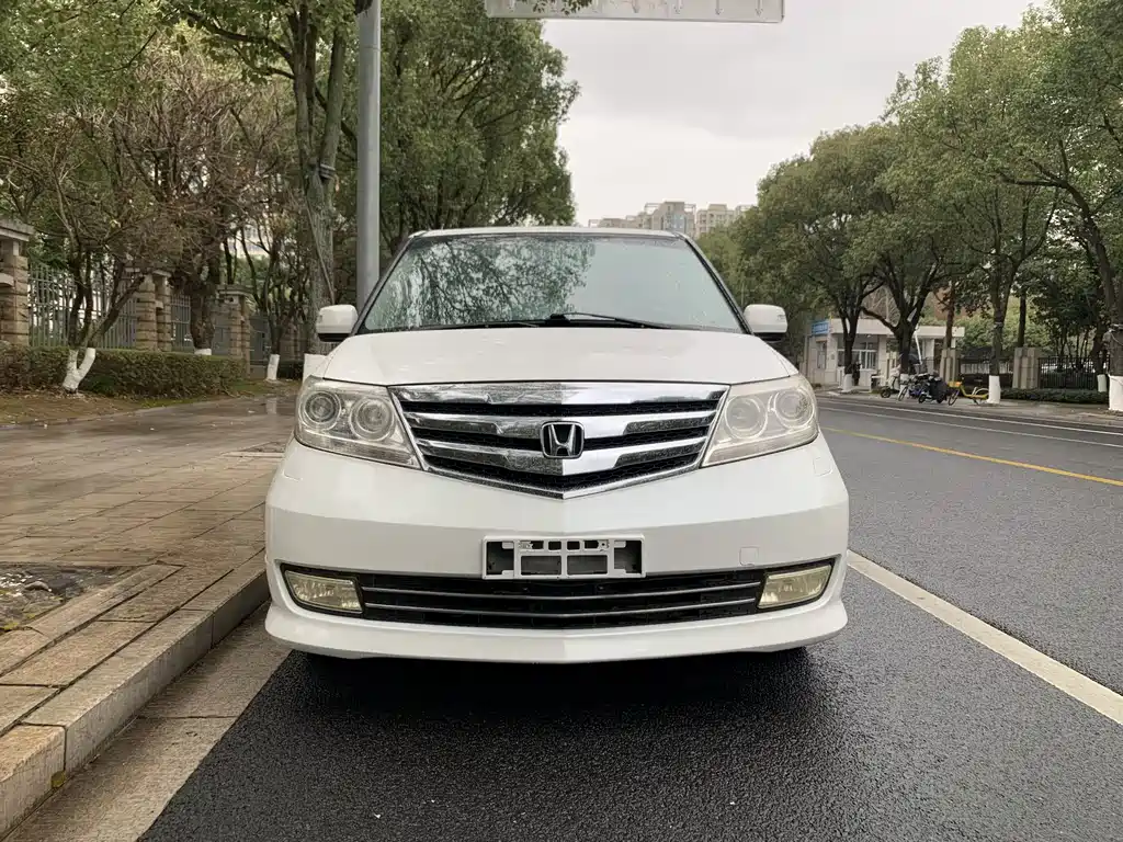 Honda Elysion — миниатюра 2