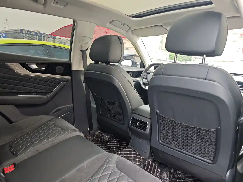 Hongqi Hongqi HS5 — миниатюра 9