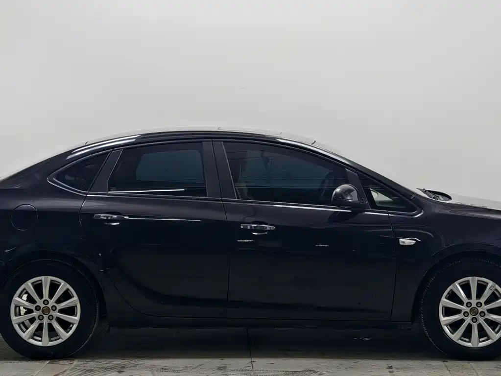 Buick Excelle — миниатюра 8