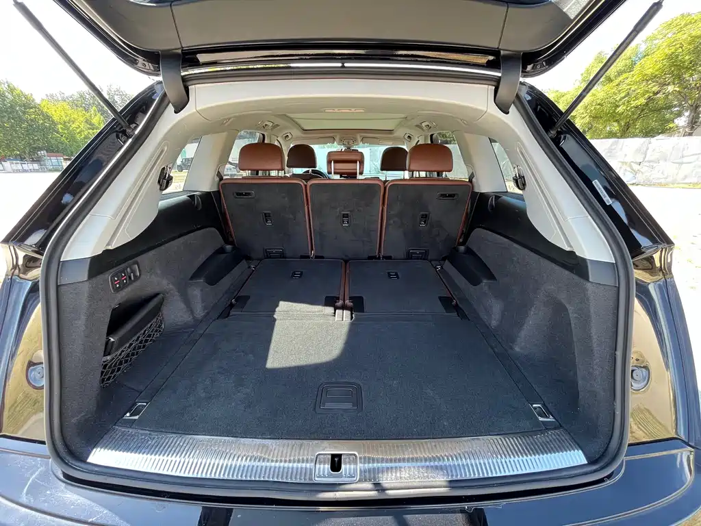 Audi Q7 — миниатюра 10
