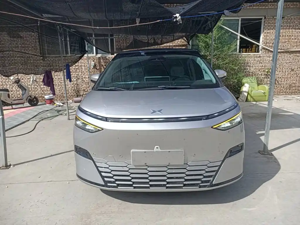 XPeng X9 — миниатюра 3