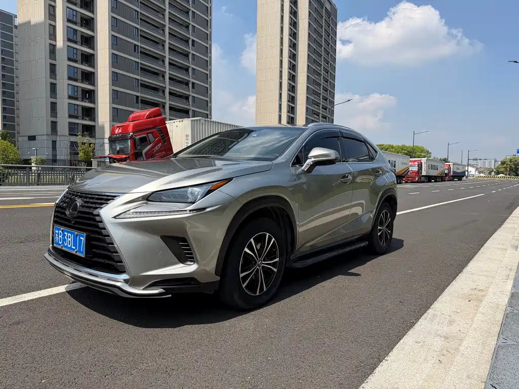 Купить Lexus NX