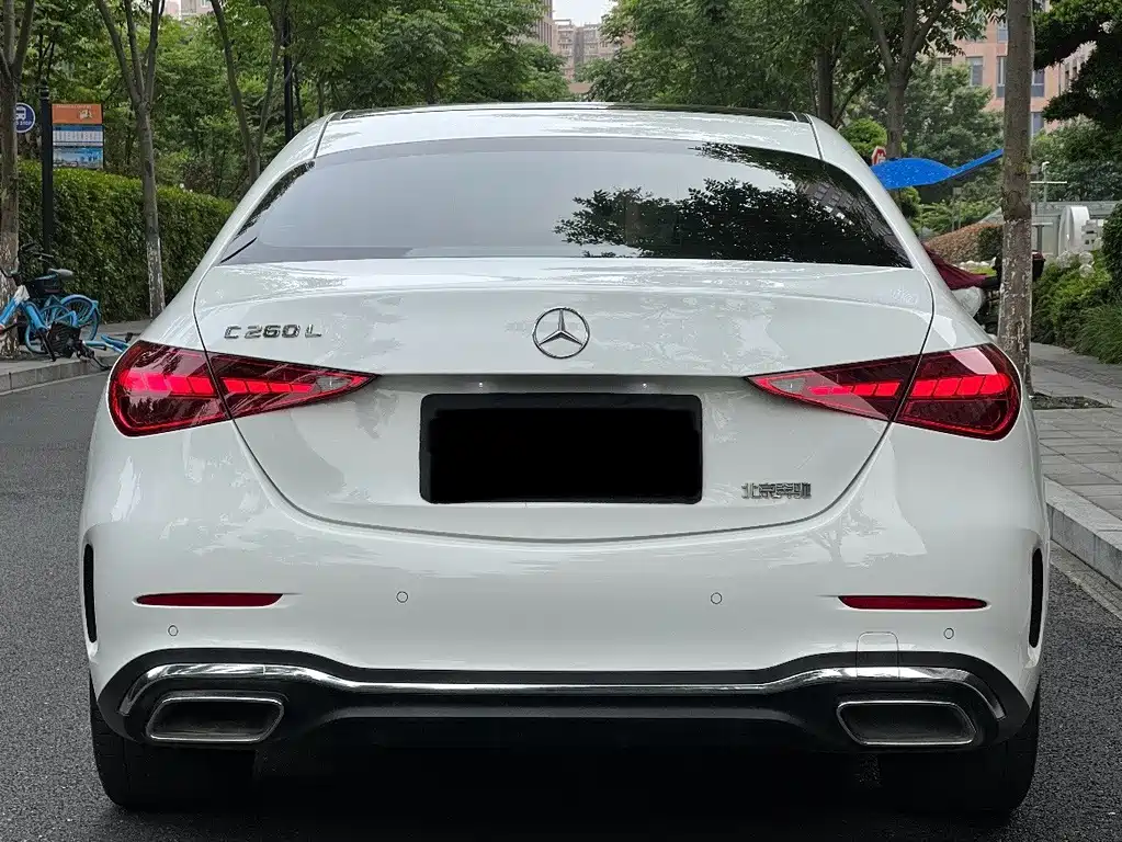 Mercedes-Benz C-Class — миниатюра 17