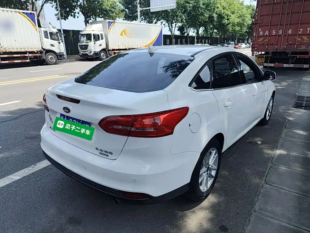 Ford Focus — миниатюра 7