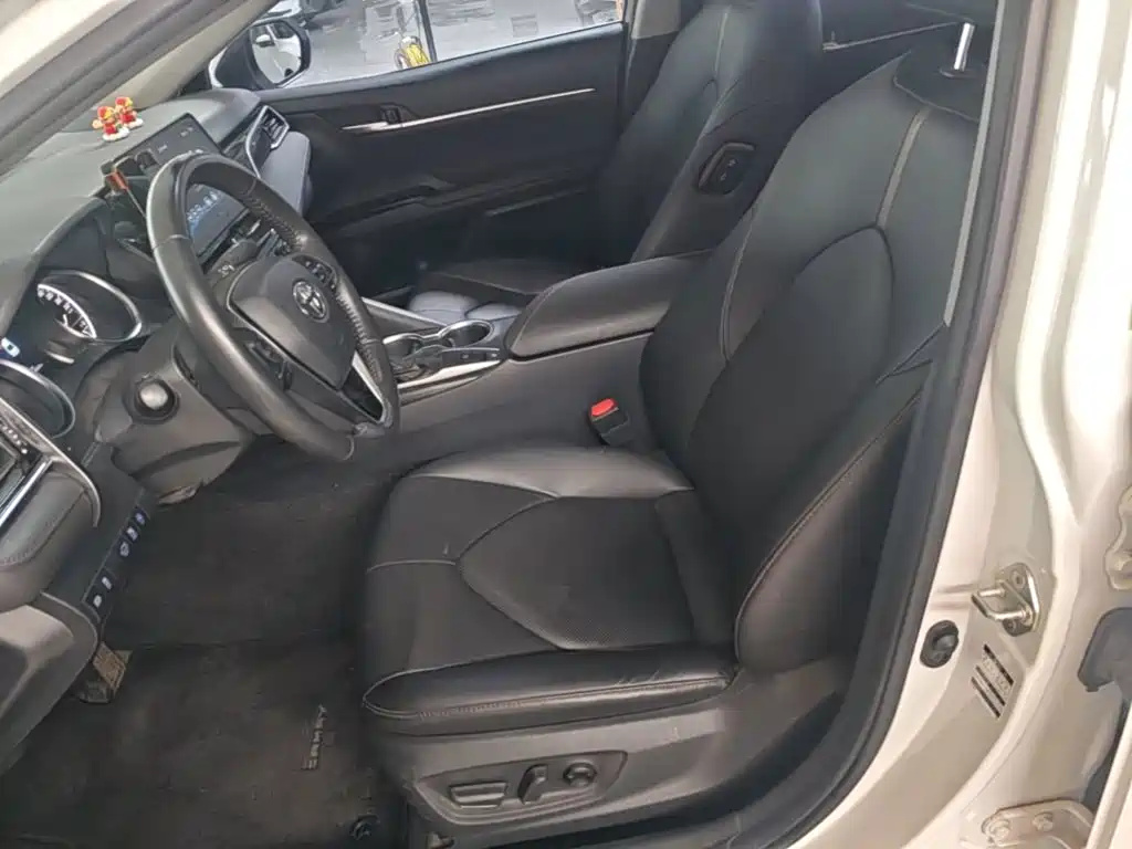 Toyota Camry — миниатюра 15