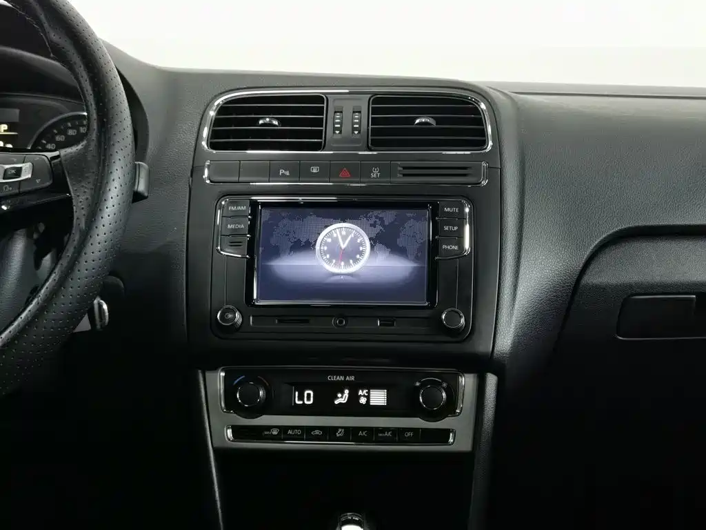 Volkswagen Polo — миниатюра 12