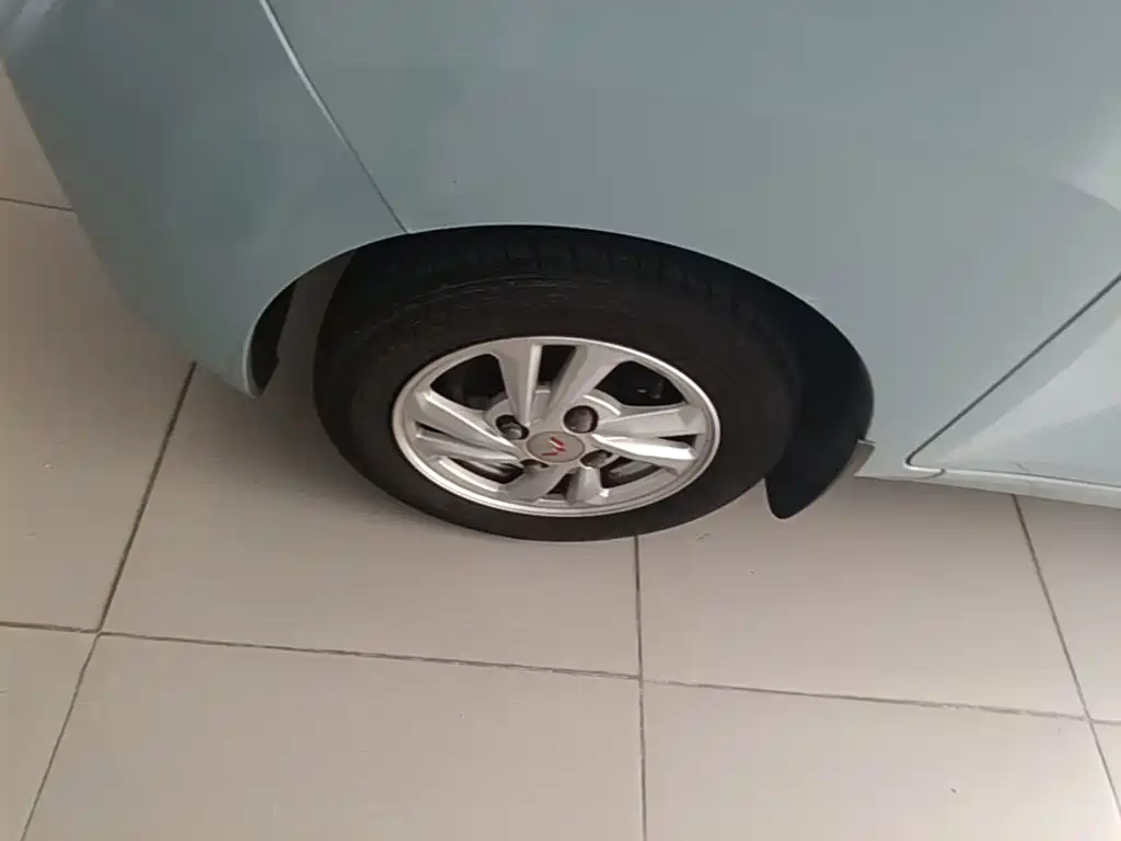 Wuling MINIEV — миниатюра 23